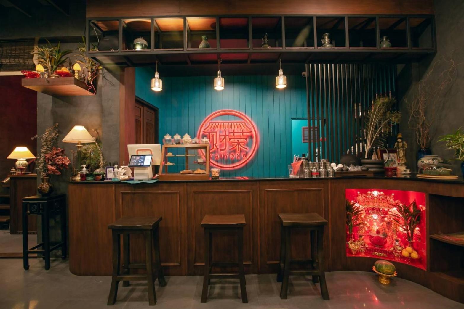 Caiyong Hometel & Cafe'S Studio Bangkok Extérieur photo